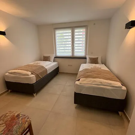 Duesseldorf-messe-krefeld-linn Luxury